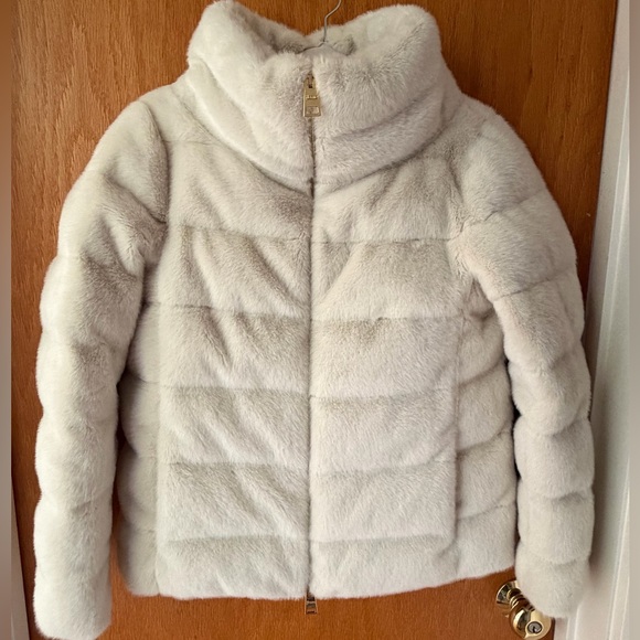 Herno Faux Fur Women Jacket Size 40 (US
4) NWOT - Picture 4 of 4